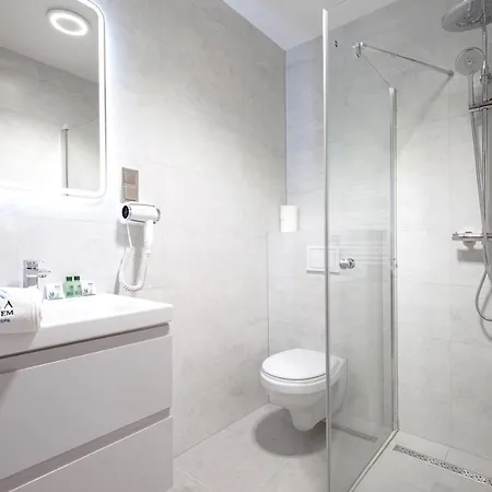 Pod Janowcem Sport - Rest & Отель типа 