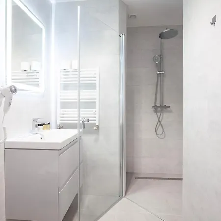 Pod Janowcem Sport - Rest & 3* Строне-Слёнске