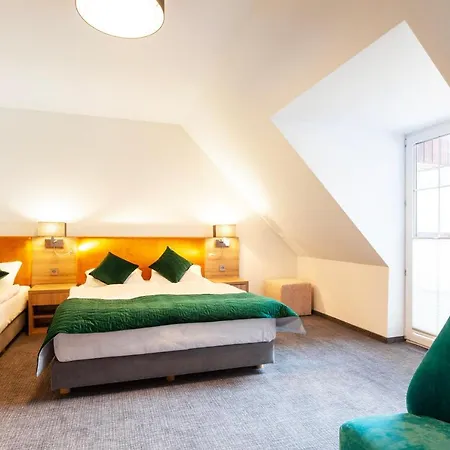 Pod Janowcem Sport - Rest & Строне-Слёнске