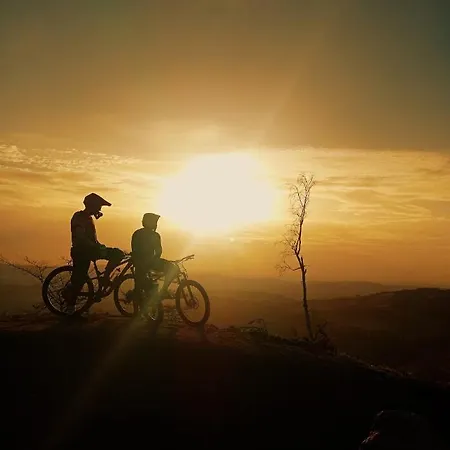 Pod Janowcem Sport - Rest & Отель типа 