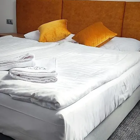 Bed & Breakfast Pod Janowcem Sport - Rest &